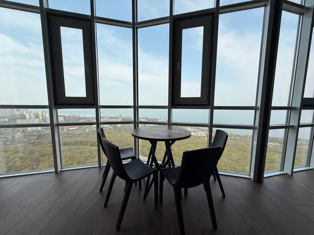 Стильная квартира с видом на море