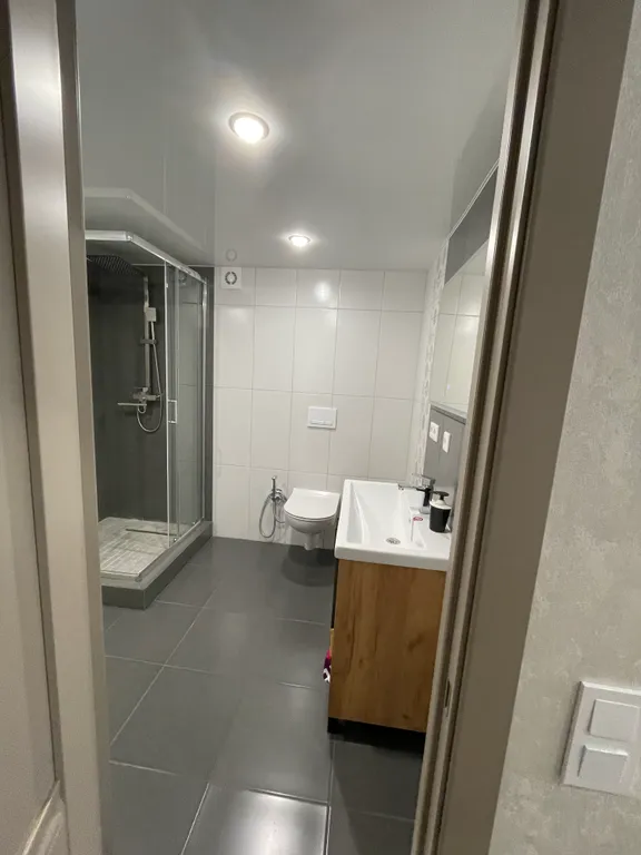 Новая, чистая двухуровневая квартира на берегу реки Волга