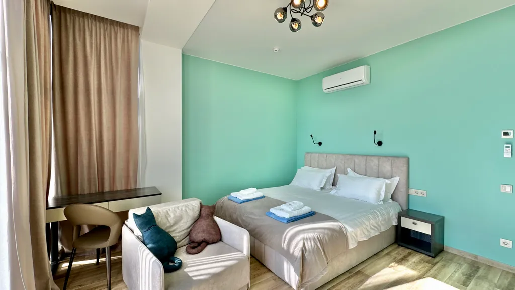 Таунхаус Панда в лесной зоне с подогреваемым бассейном и баней Кореиз