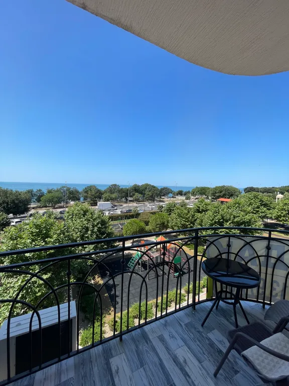 Уютная квартира в микрорайоне Черноморский с панорамным видом на море