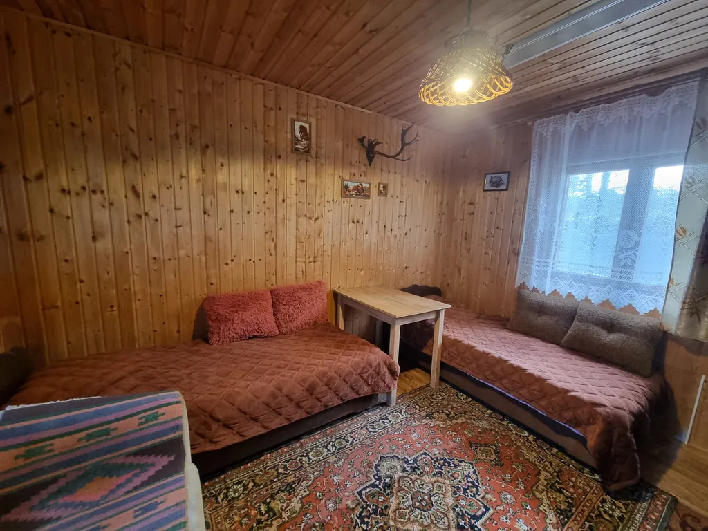 Коттедж Уютный домик с подогревом и добствами у озера Омчино для двоих человек — Луга