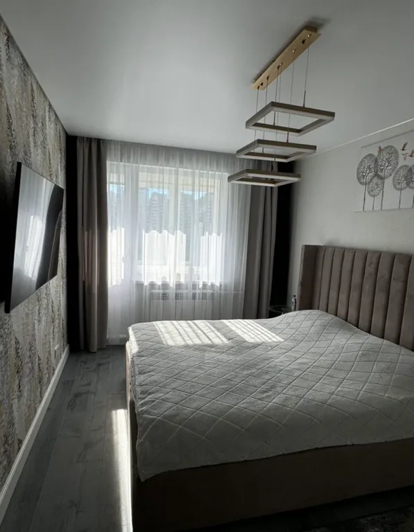 Большая, светлая трёхкомнатная квартира