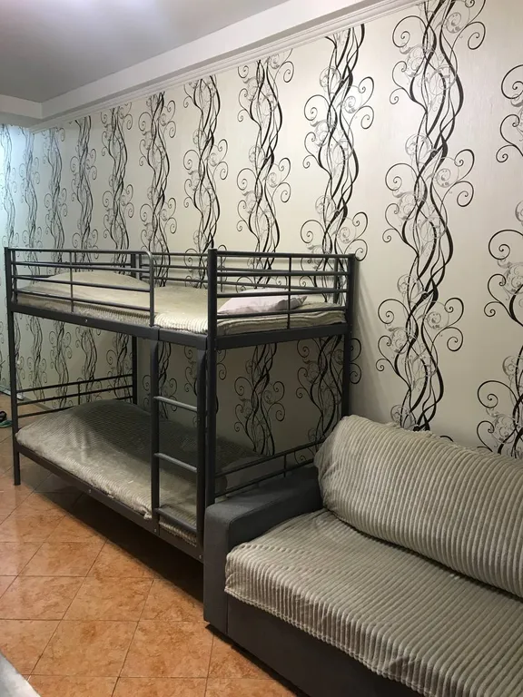 Квартира-студия у моря в шаговой доступности, личная парковка