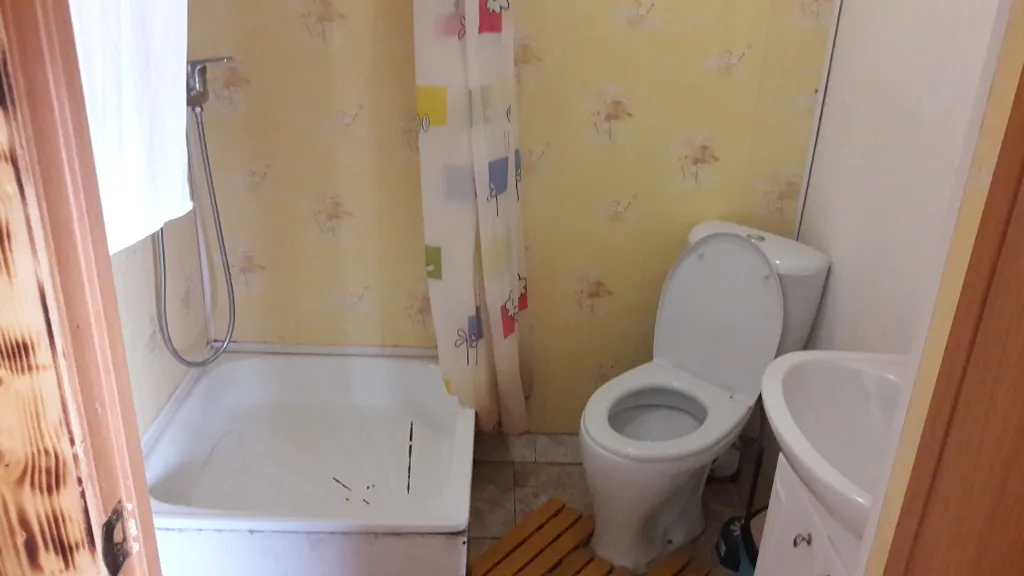 Коттедж Домик у пруда — Новосвободная