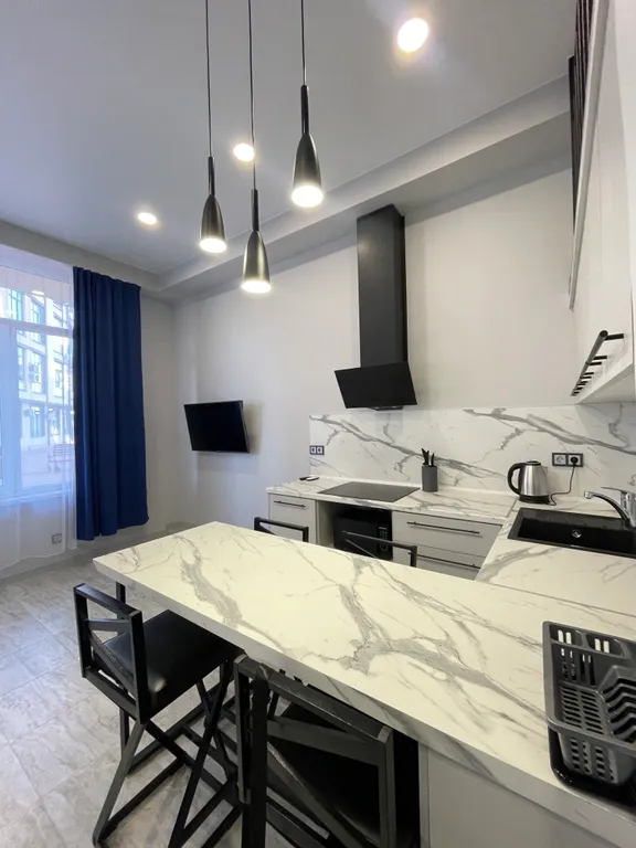 Квартира Стильная и молодежная квартира студия у моря — Сириус