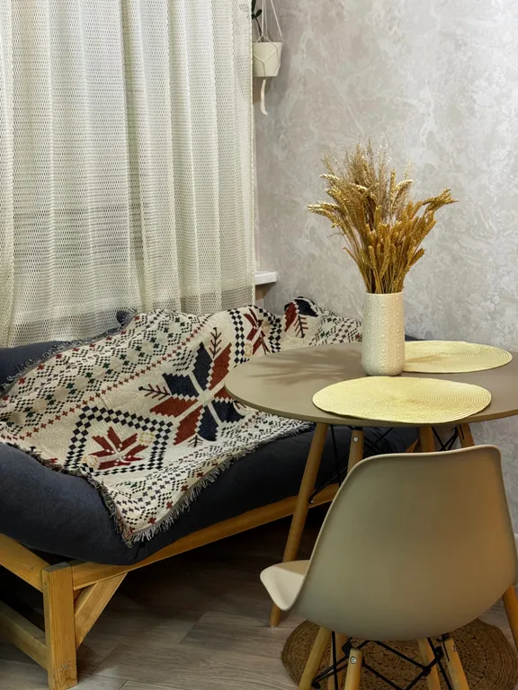 Лоза, центр, тишина