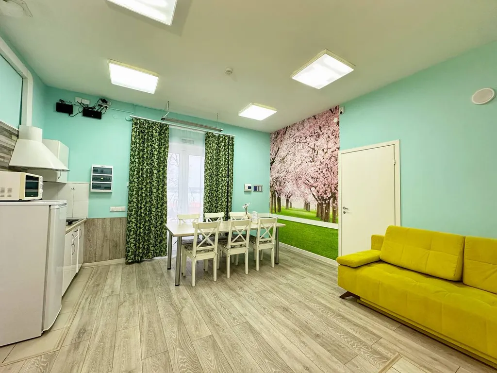 Квартира Семейный апартамент с просторной гостиной и просторной спальней — Мичуринское