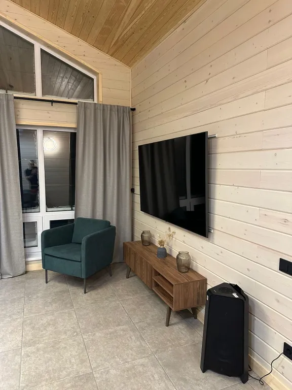 Дом из дерева на Кедровой