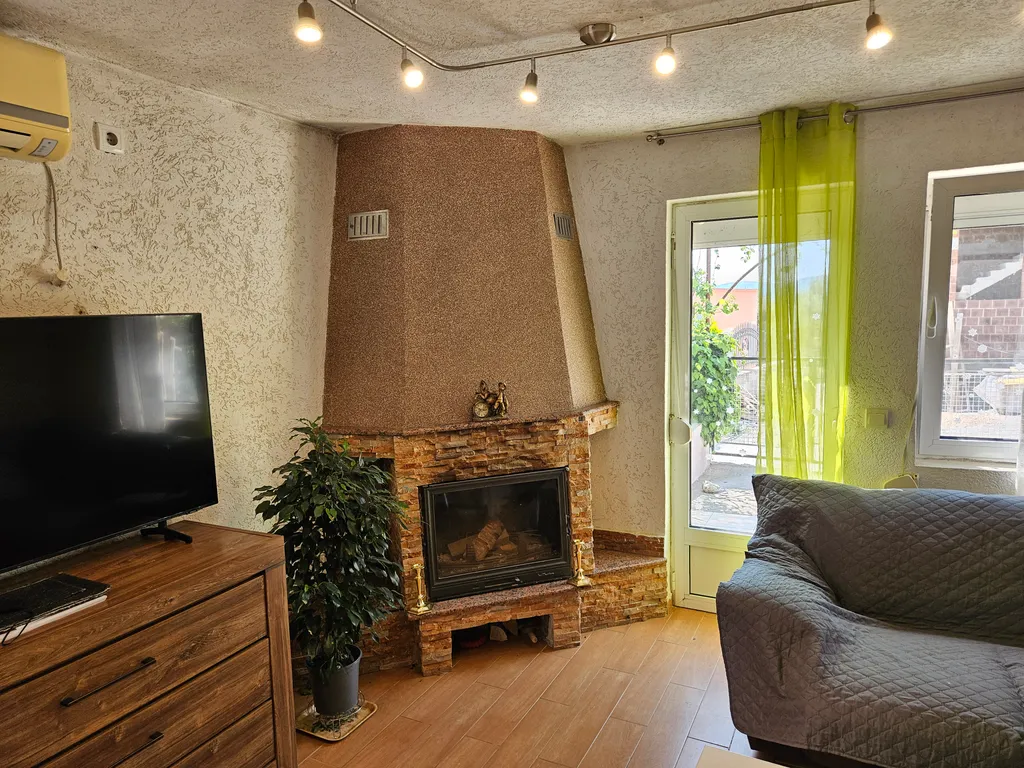 MonteBar1 часть дома с отдельным входом