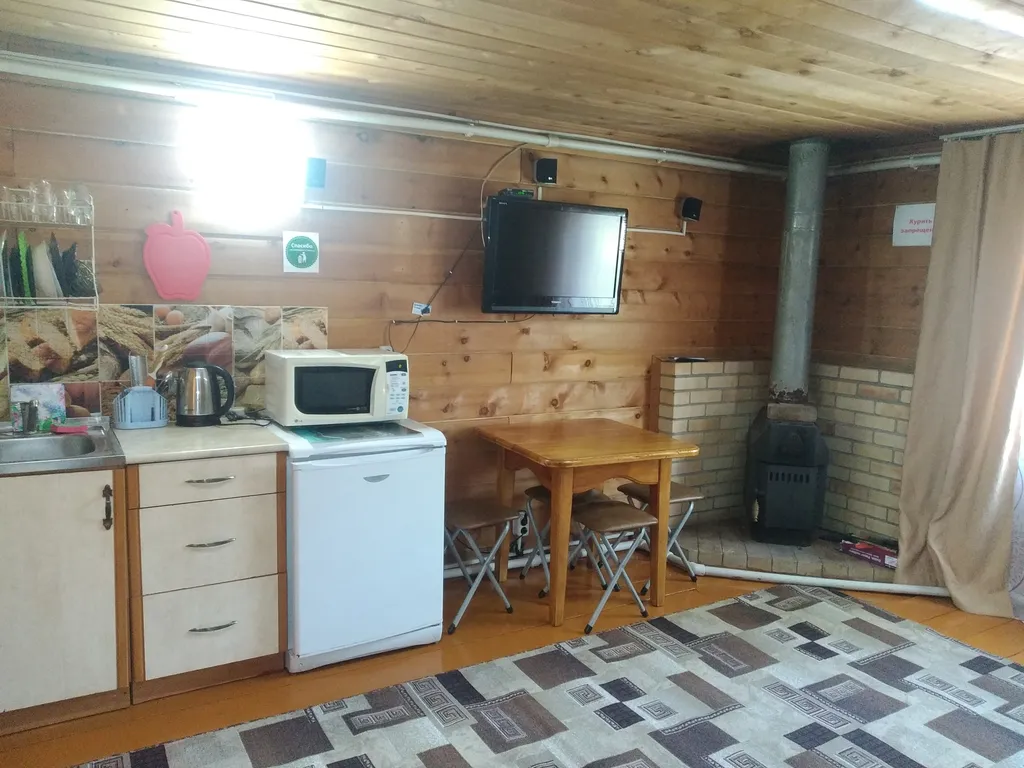 Коттедж в близи озера Ая