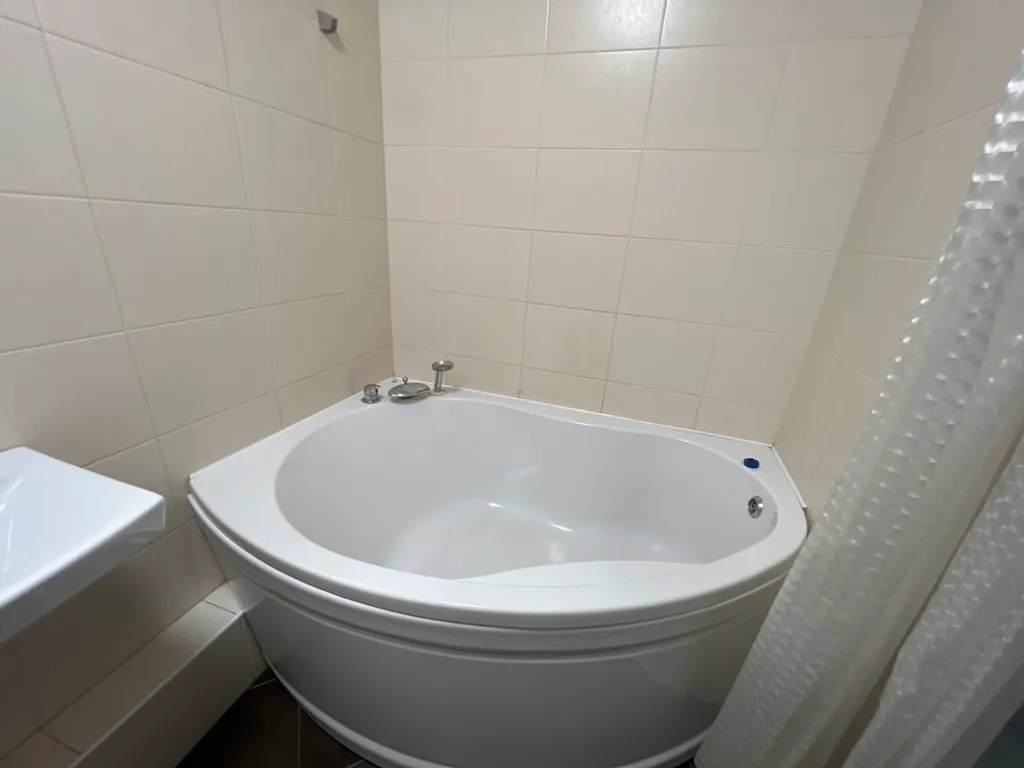 Квартира Уютная, чистая квартира на левом берегу — Омск