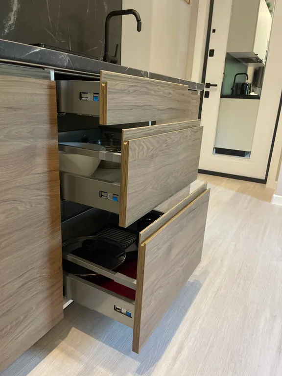 Новые апартаменты с видом на сосновый парк рядом с морем