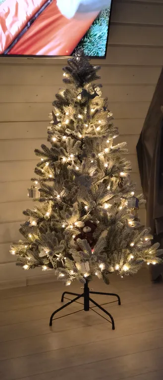 Дом А-фрейм из дерева с баней и джакузи