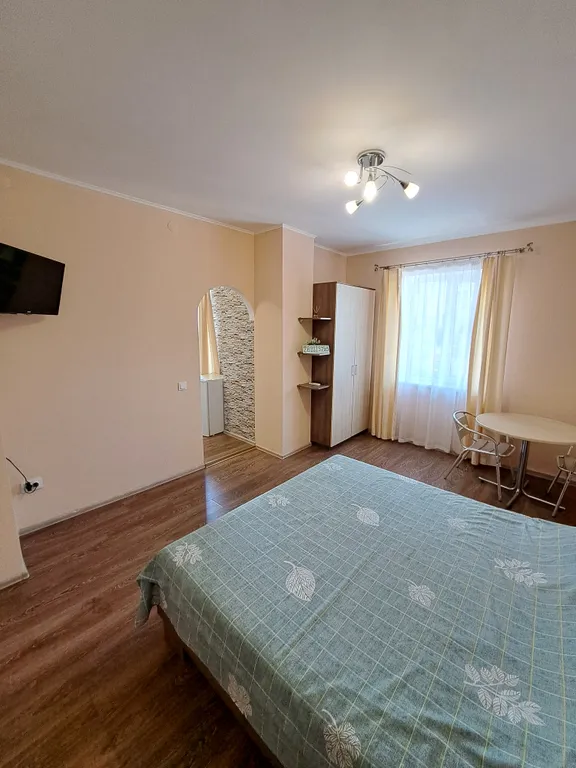 Апартамент с видом в центре Партенита