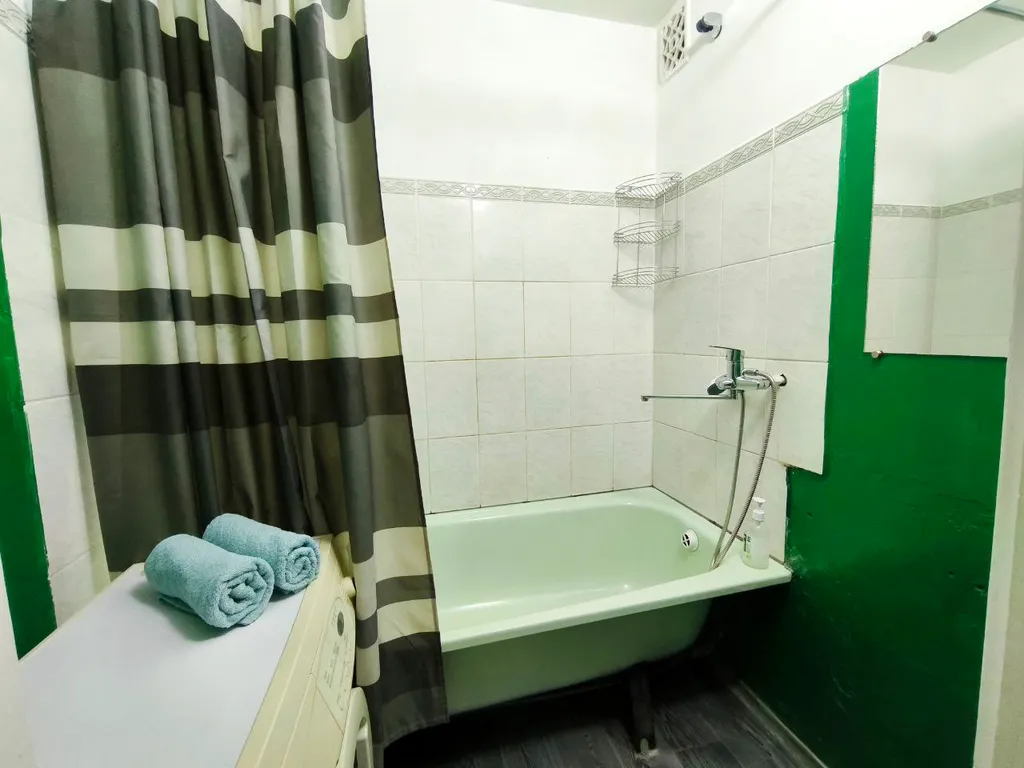 Квартира Однокомнатная квартира на Взлетке с видом на тихий двор — Красноярск