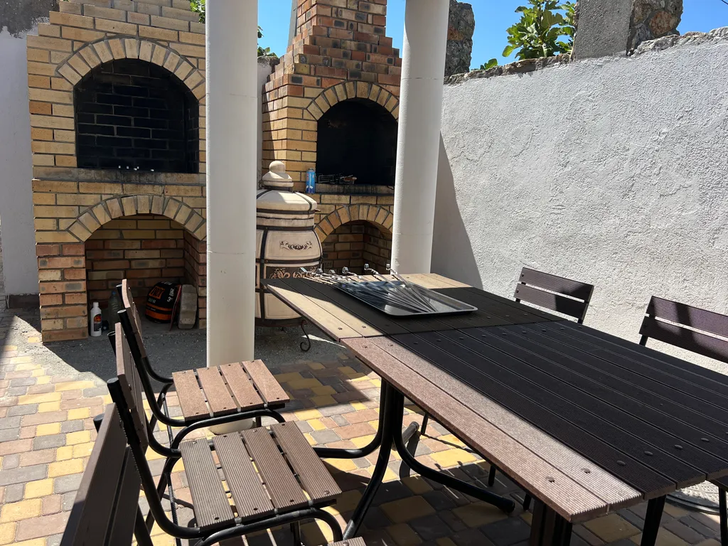 Семейная студия с террасой 1 этаж