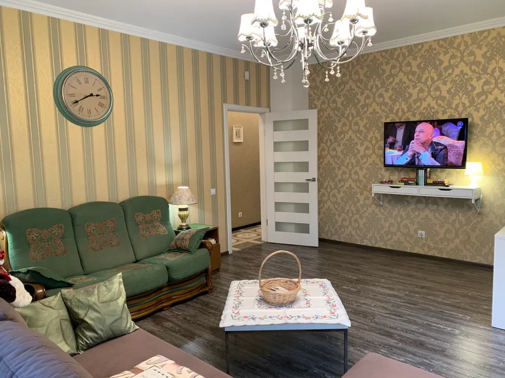 Просторная двухкомнатная квартира в самом центре города