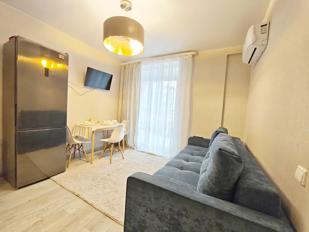 Уютная квартира в Сукко, ЖК Кипарис, бассейны на территории