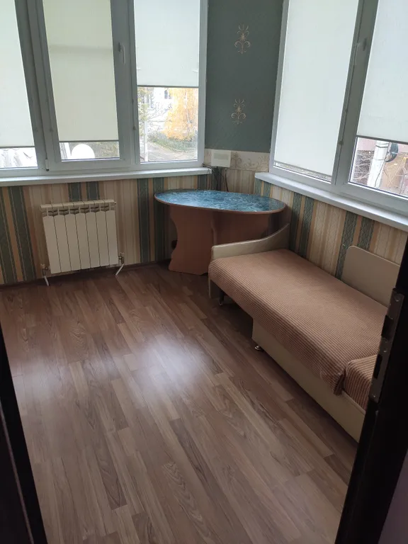 Дом в спальном районе