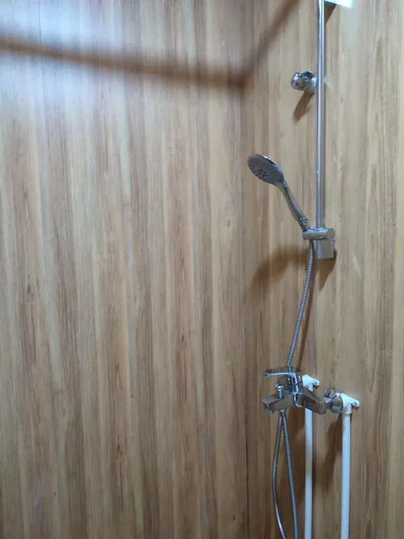 Коттедж Хонга ранда у озера с пляжем