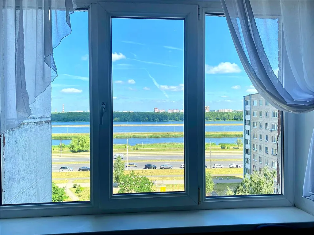 Светлая 3-комнатная квартира на гребном канале — аренда посуточно в Брест