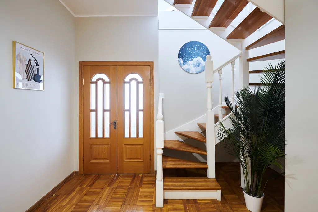 Двухуровневая с мансардой у Патриарших Прудов