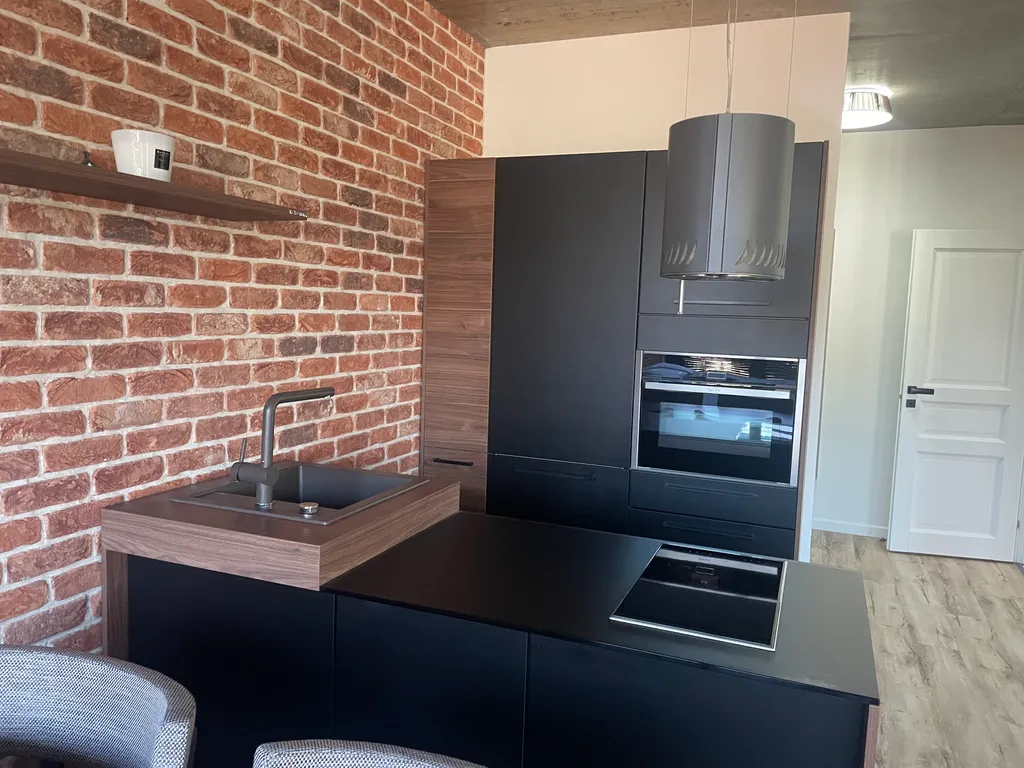 Великолепная квартира-студия в центре Светлогорска в 10 мин. до моря