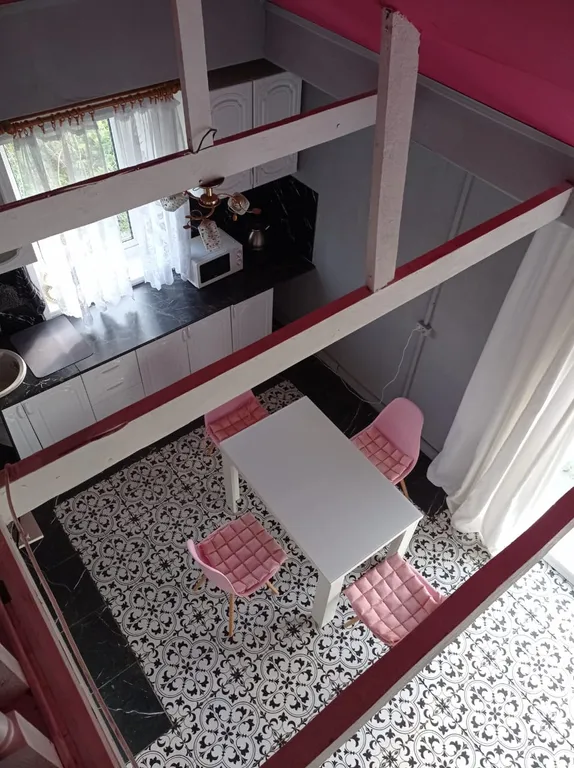 Домик в поселке Беседа