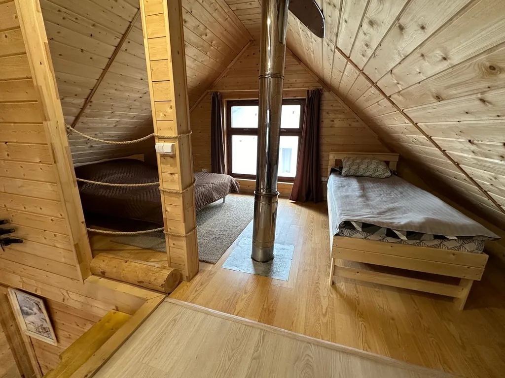 Коттедж Гостевой дом на берегу озера сандал — Сопоха