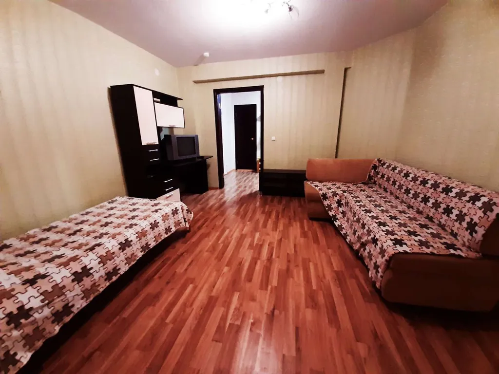 Пpocтоpнaя 2х-комнатная квартира