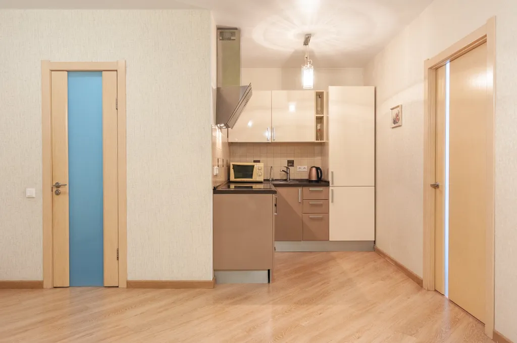 Двухкомнатная квартира в центре рядом с полевым спуском к Волге