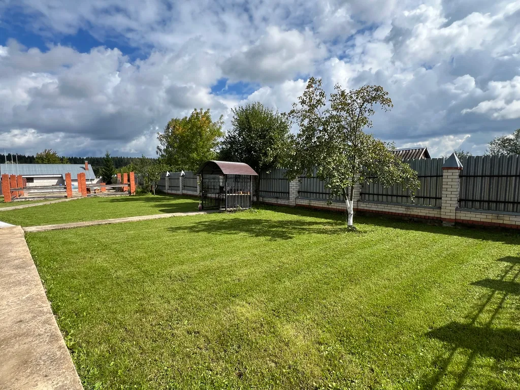 Дом с баней, бильярдом и бассейном в Подмосковье