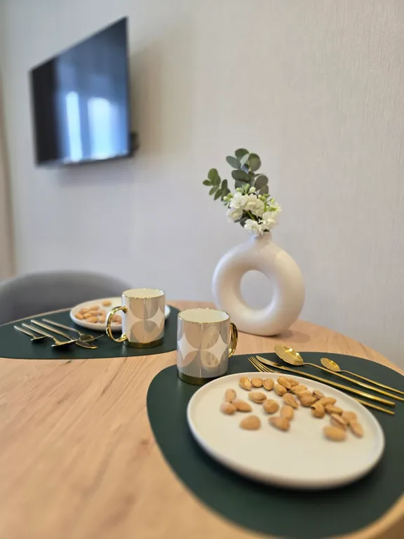 Современная,  комфортная квартира (ТЦ Арена, Аэропорт).