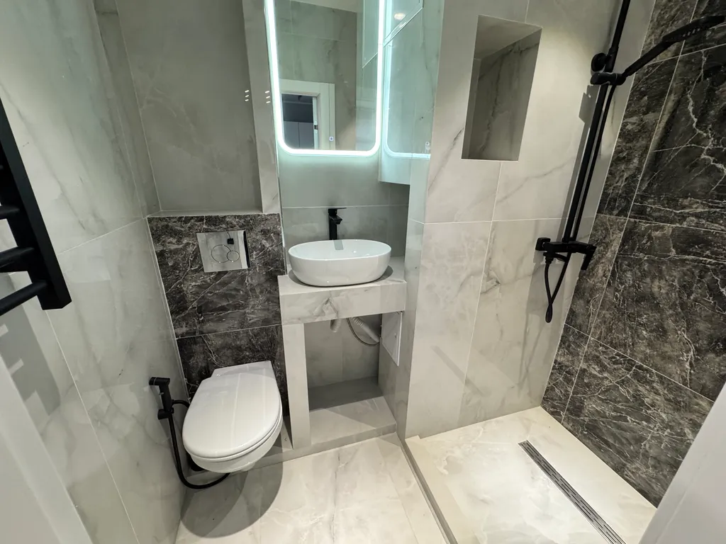 Прекрасная квартира с новым ремонтом, ни кто не жил