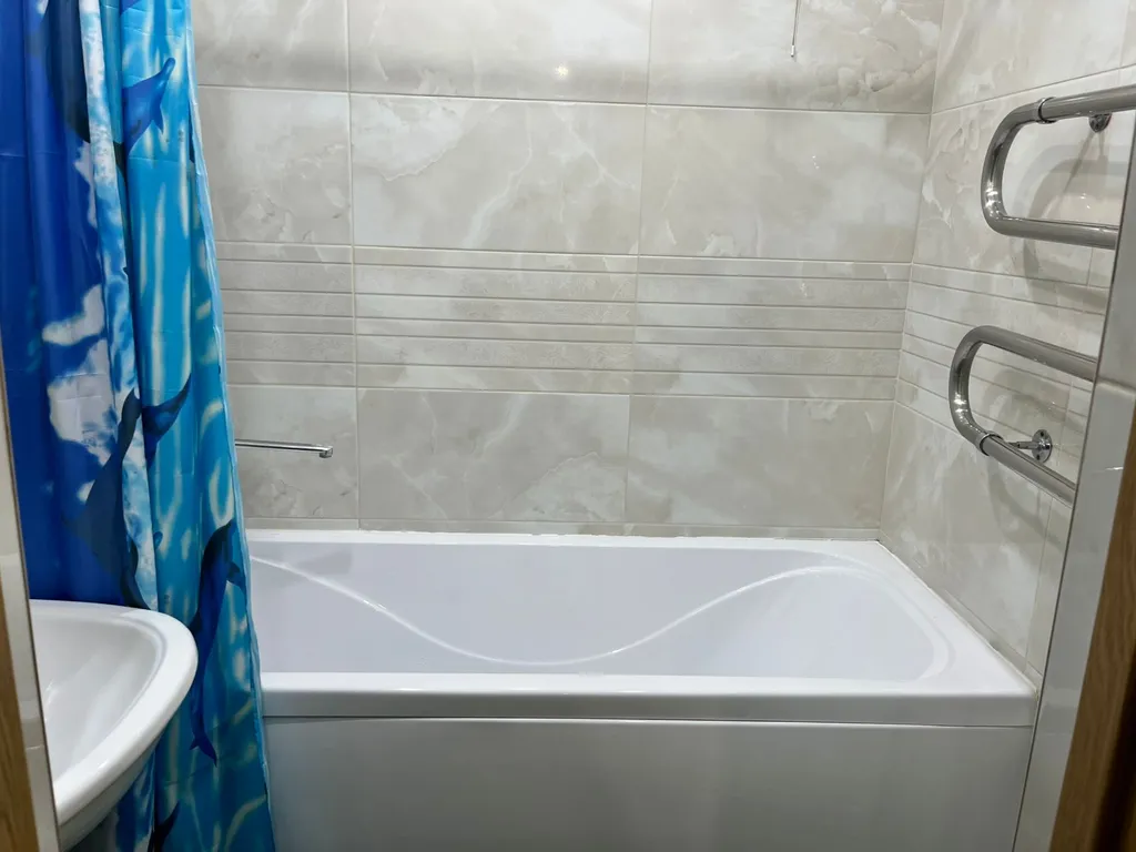 Однокомнатная квартира в районе ЖД вокзала со всеми удобствами и мебелью