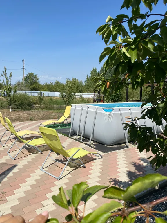 Домик у озера