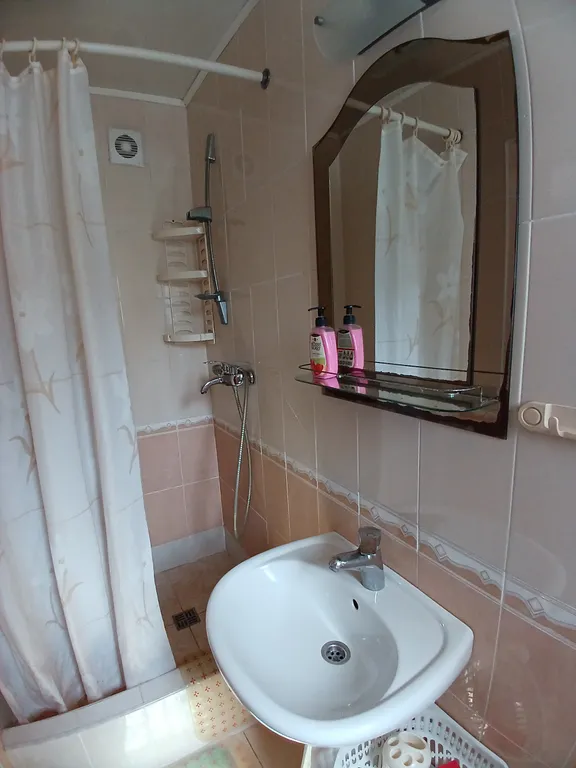 Домик для отдыха в тихом дворе