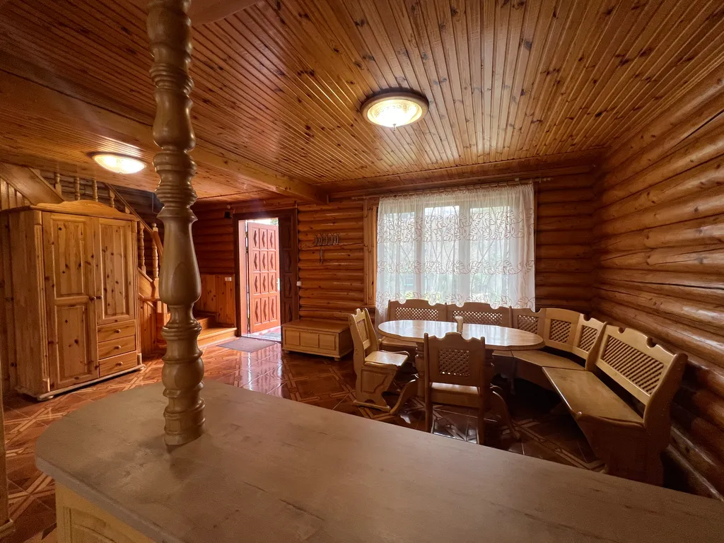 Сруб в Ялте c бассейном и сауной