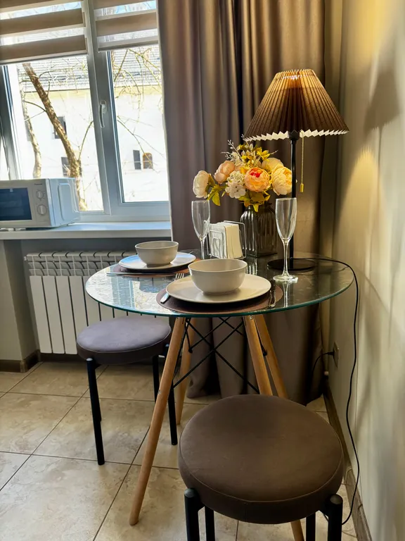 Квартира в бежевых тонах с видом на Поганкины палаты — аренда посуточно в Псков