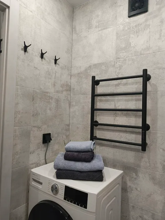 Уютная евродвухкомнатная квартира с дизайнерским ремонтом