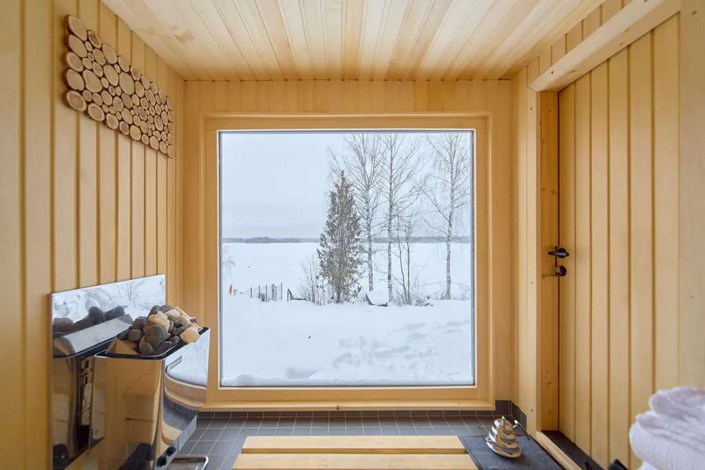 Дом с сауной на берегу озера