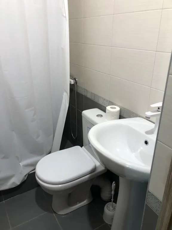 Этаж под ключ двухкомнатный с отдельным входом со своей терассой