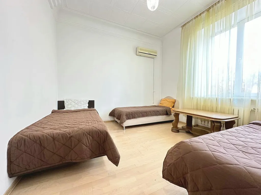 3-комнатная квартира в центре с кондиционером