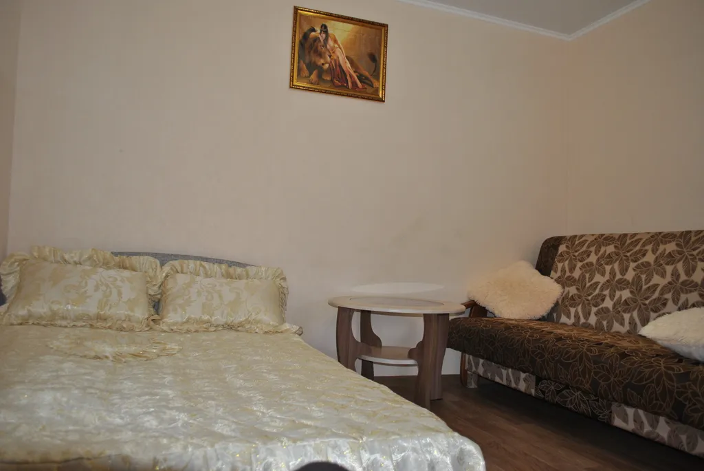 3хкомнатный дом в два этажа 80квм