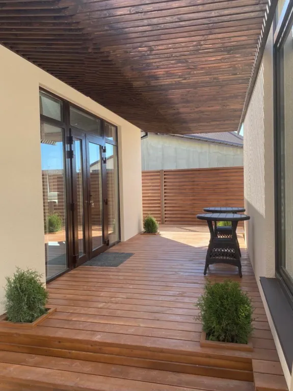 Коттедж в миндальной роще с бассейном — аренда посуточно в Севастополь