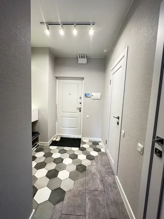 Чистая новая видовая квартира с шикарным ремонтом и всеми удобствами