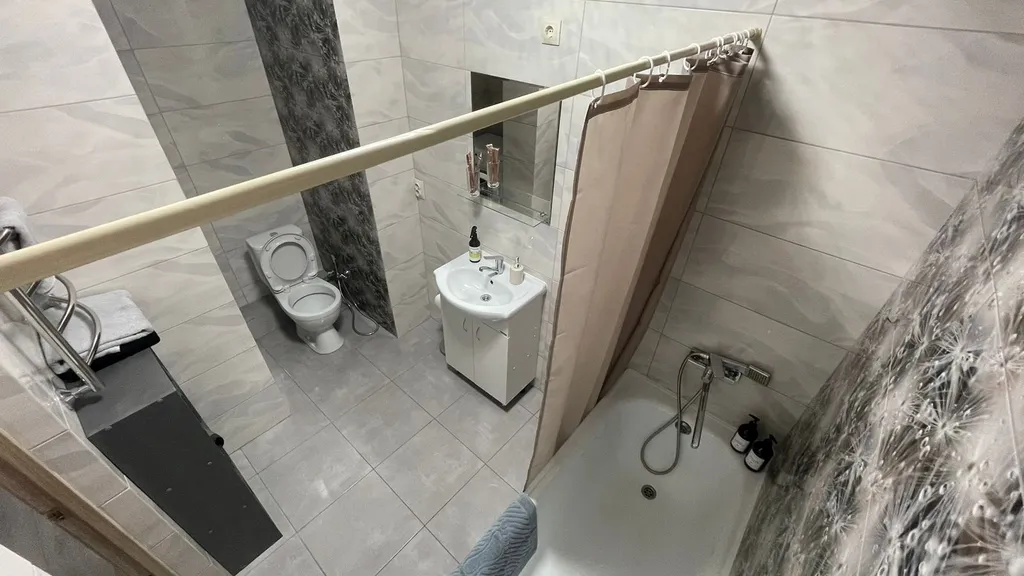 Уютная 1комнатная квартира jinis apart | тихий район центр за 12 минут