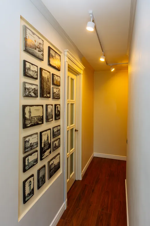 Две минуты и вы уже на Острове Канта, в самом центре Калининграда!