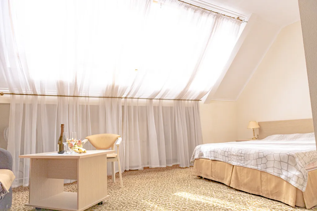 411 Alliance Apartments на Летней, 50