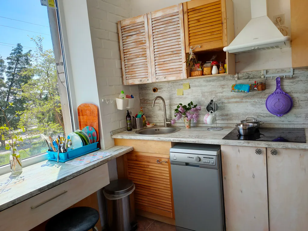 Большая 4-х комнатная уютная квартира в центре на набережной